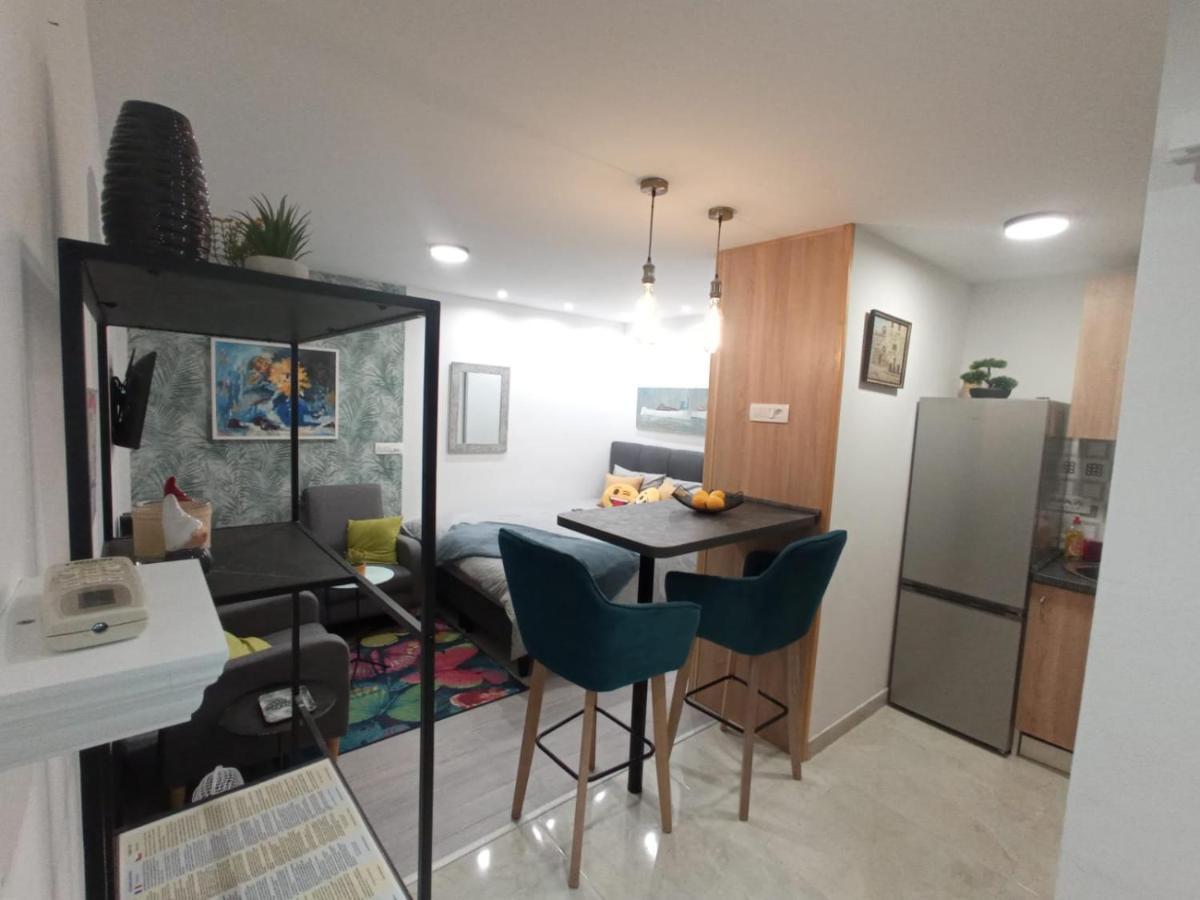 Little Lion Apartment Split Exterior photo